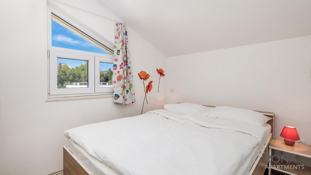 Rona Apartments Zlatko Šimuni Dış mekan fotoğraf