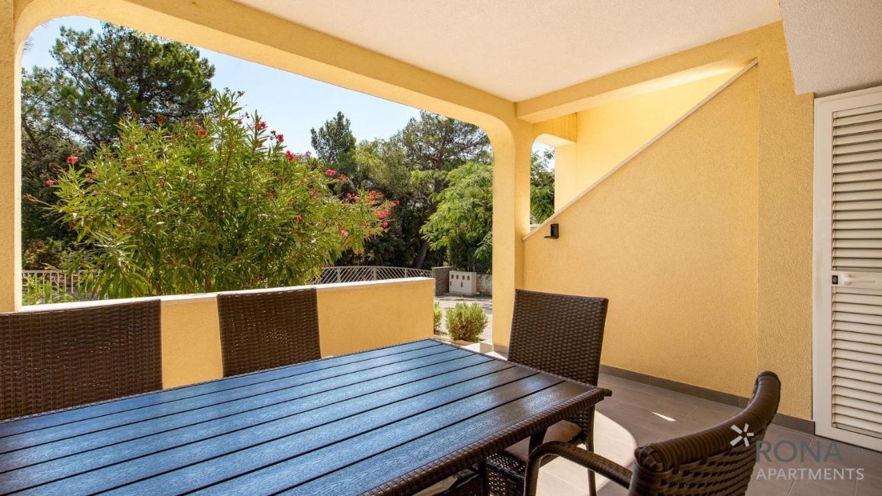 Rona Apartments Zlatko Šimuni Dış mekan fotoğraf
