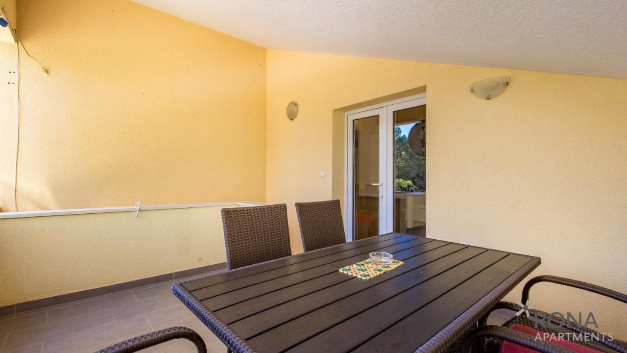 Rona Apartments Zlatko Šimuni Dış mekan fotoğraf