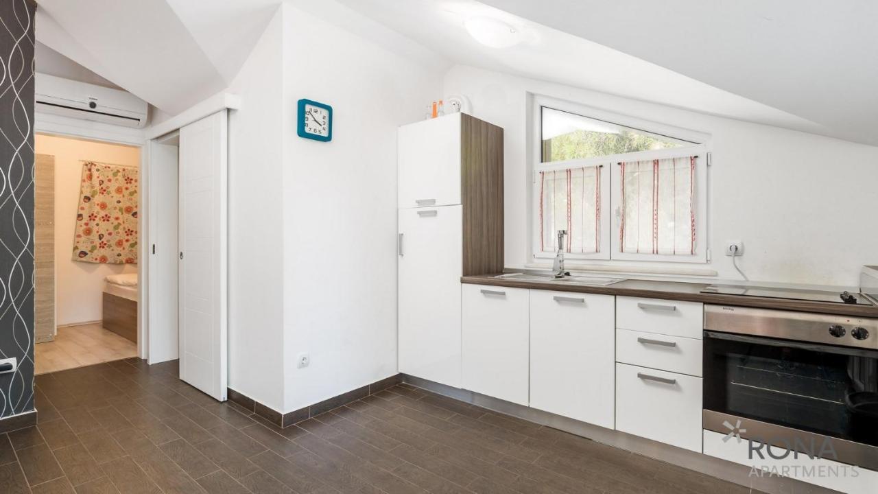 Rona Apartments Zlatko Šimuni Dış mekan fotoğraf