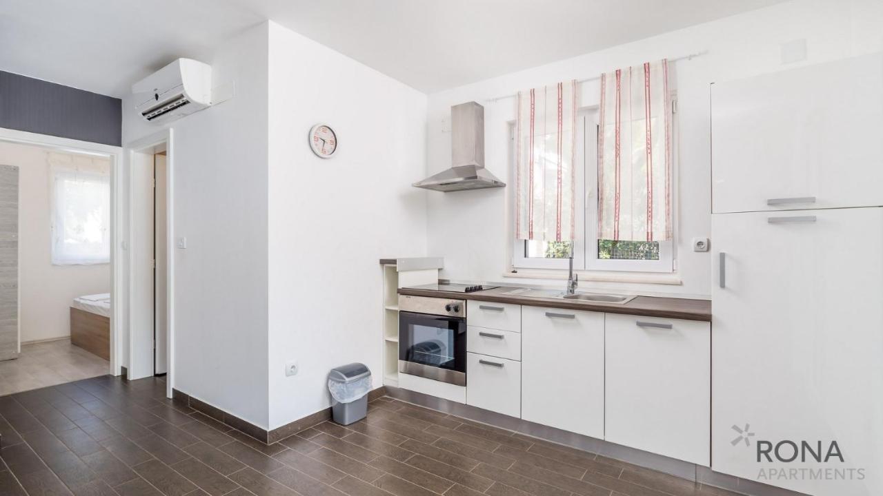 Rona Apartments Zlatko Šimuni Dış mekan fotoğraf