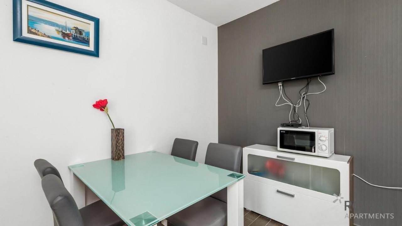 Rona Apartments Zlatko Šimuni Dış mekan fotoğraf