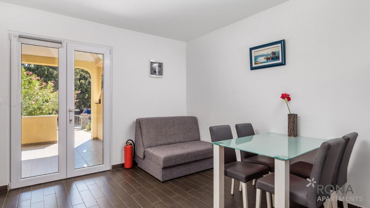 Rona Apartments Zlatko Šimuni Dış mekan fotoğraf